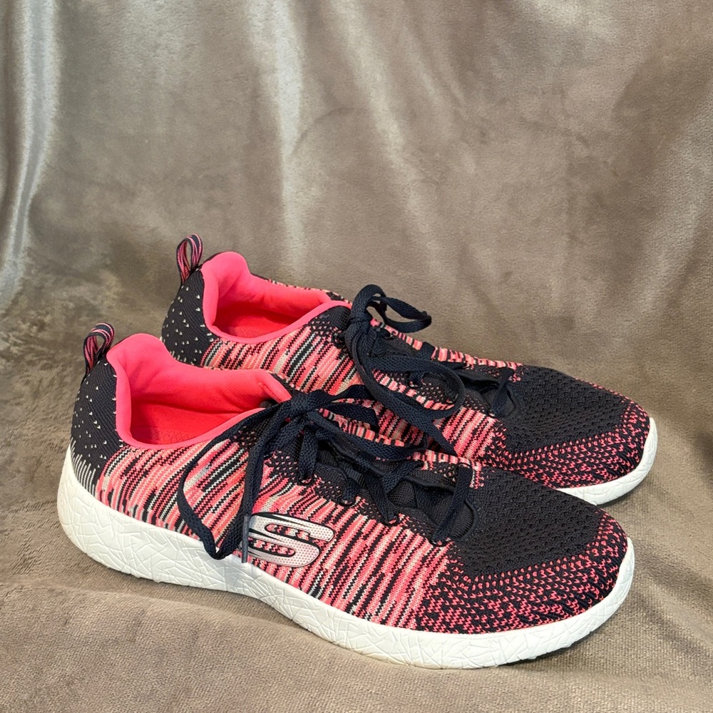 Skechers Air Cooled Memory Foam Knit Sneakers Size 9